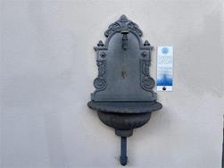 Trinkwasserbrunnen beim Ritterhof